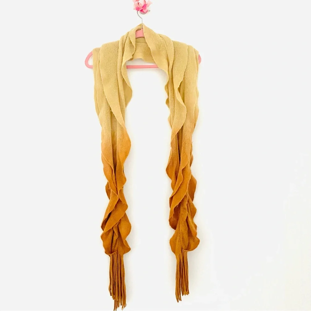 💕Pretty Ombre Brown Ruffled Scarf SZ OS